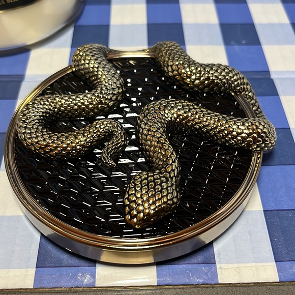 RARE Bath & Body Works Wicked Vanilla Woods 3-Wick Candle with Glass& Snake Lid - Picture 6 of 9